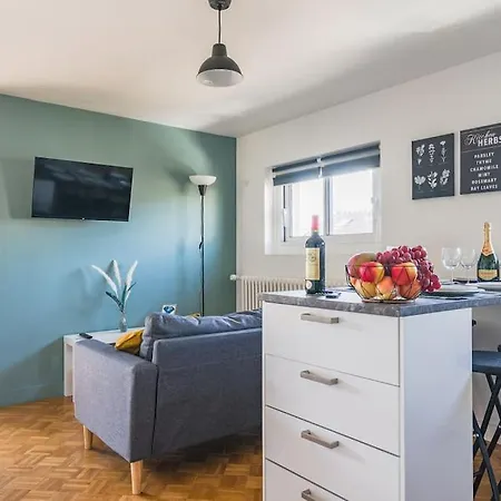 Appartement Le Saphir - 20min From Paris & Cdg Airport - 2 Bathrooms - 2 Desks