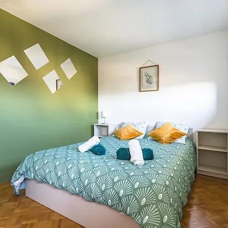 Appartement Le Saphir - 20min From Paris & Cdg Airport - 2 Bathrooms - 2 Desks Drancy